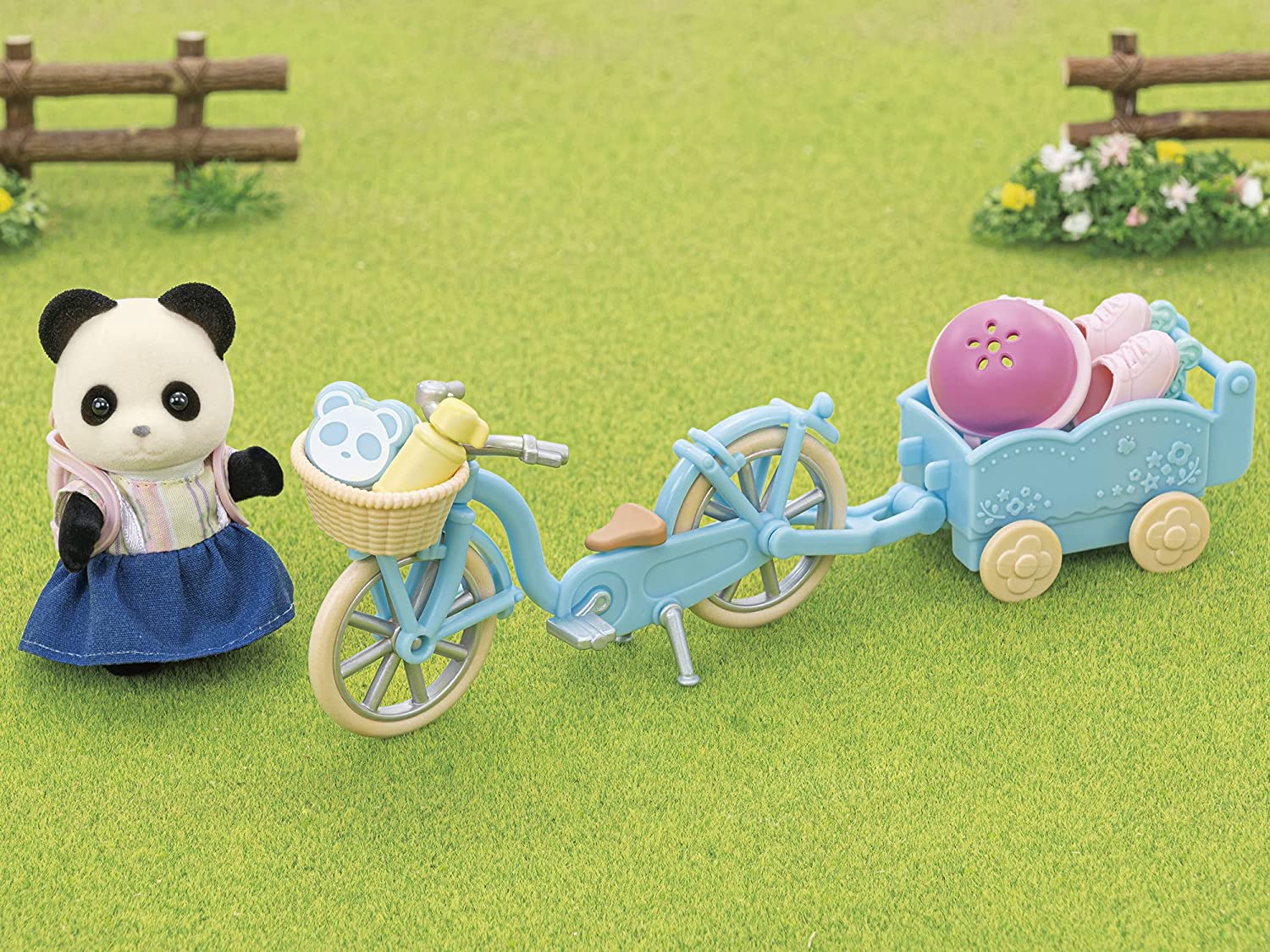 Calico Critters Ready-to-Play - Cycle & Skate Panda Girl