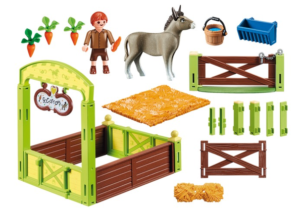 Snips & Señor Carrots with Horse Stall